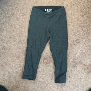 Cropped New Balance Leggings